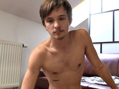 Leie, In den arsch, Blasen, Aufs gesicht abspritzen, Schwul, Pornostars, Pov, Realität