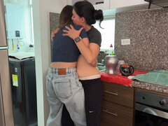 Любители, Жопа, Блондинки, Сборник, Латиноамериканки, Лесбиянка, Оргазм, Киски