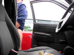 Enthousiasteling, Auto, Mollig, Sperma shot, Masturbatie, Buiten, Openbaar, Alleen