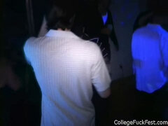 18, 素人, 大学生, フェティッシュ, グループ, Hd, パーティ, ハメ撮り