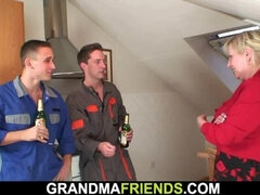 Blond, Rondborstig, Tsjechisch, Fetisj, Omie, Rijpe lesbienne, Kut duiken, Realiteit