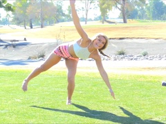 ズームショット, エクストリーム, フェティッシュ, ヒール, 公共, 一人, おもちゃ, スカートのぞき