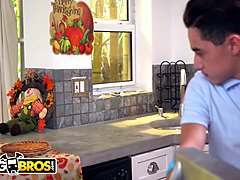 Velké kozy, Blondýna, Hardcore, Milf žcbp, Přírodní, Přírodní prsa, Nevlastní máma