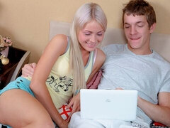 Analny, Duży kutas, Obciąganie, Styl na pieska, Naturalne cycki, Chudy, Nastolatki, Cycki