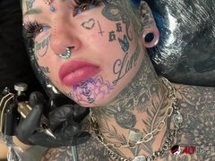 Piercing, Softcore