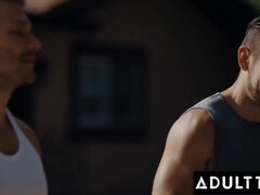 Rumpe, Stor kukk, Brunette, Dype svelg, Ansiktssperm, Hårete, Hd, Strømper