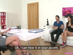 Blondine, Braunhaarige, Spermaladung, Aufs gesicht abspritzen, Hd, Strümpfe, Flotter dreier