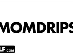 Grosser arsch, Grosse titten, Blondine, Blasen, Vollbusig, Hundestellung, Milf, Muschi