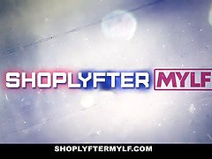 Blasen, Spermaladung, Kehlenfick, Domination, Aufs gesicht abspritzen, Erniedrigung, Milf, Büro