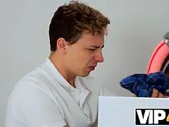 Velké kozy, Blondýna, Britské, Přichyceni, Stříkání spermatu, Dospělé, Milf žcbp