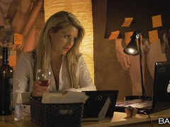 Bundão, Peitos grandes, Consolo, Masturbação, Lambendo, Masturbação, Escritório, Vibrador