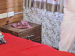 Gros seins, Rondelette, Branlette thaïlandaise, Indienne, Chatte