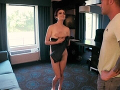 Amateur, Gros seins, Éjaculation interne, Première fois, Énorme, Petite femme, Tabou, Nénés