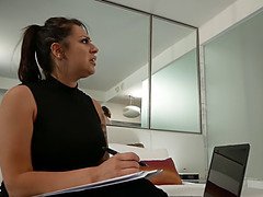 Ældre lækkre kvinde, Lesbisk, Slikning, Mor jeg gerne vil kneppe, Mor, Fisse, Stedmor, Tatovering