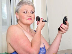 Testes gyönyörű hölgy, Tekintélyes didik, Szőke, Döci, Ujjazás, Maszti, Rövid haj, Sztrippelés