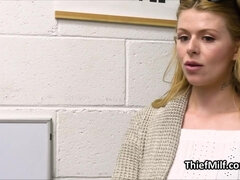 18 jahre, Grosse titten, Blondine, Hardcore, Milf, Büro, Realität, Titten