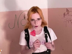 Stříkání spermatu, Dávení penisem, Na pejska, Na obličej, Brýle, Hardcore, Zrzavé, Teenka