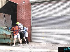 Большие сиськи, Брюнетки, Колледж, Лесбиянка, Лизание, Натуральные сиськи, Реалити, Молоденькие