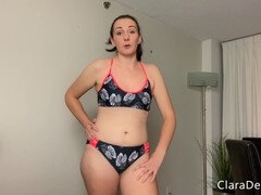 Bikini, Kuřba, Sperma v puse, Stříkání spermatu, Na obličej, Honění, Hračky