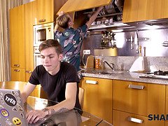 Vacker, Blondin, Avsugning, Bystig, Cougar, Mogen, Mamma, Styvmamma