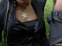 Фетиш, Две девушки, На природе, Бритые, Чулки, Студентка, Втроем, Влажная