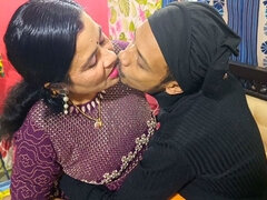 Stor stjärt, Par, Handjobb, Hemmagjord, Indisk, Naturliga tuttar