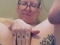 Amateur, Conversation vulgaire, Fait maison, Masturbation, Orgasme, Culottes ou slips, Solo, Vibromasseur