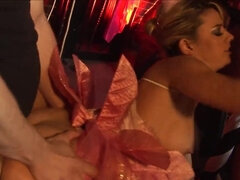 Anal, Stora tuttar, Blondin, Avsugning, Sperma shot, Trekant, Tuttar, Vintage