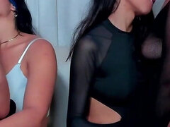 Amatööri, Latinankieli, Lesbo, Konepano, Pillu, Squirting, Kolmen kimppa, Vibraattori