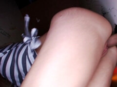 Μωρό, Μεγάλος πούτσος, Ξανθιά, Πίπα, Χύσιμο, Σε στάση σκύλου στα τέσσερα, Γλείψιμο, Υγρό