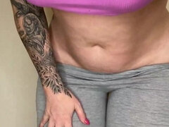 Amateur, Cul, Gros cul, Gros seins, Branlette thaïlandaise, Mère que j'aimerais baiser, Solo, Tatouage