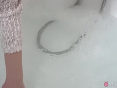 Cuarto de baño, Rubia, Garganta profunda, Madres para coger, Montar, Flaco, Chorro, Tetas