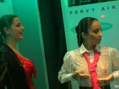 Szőke, Ruhában, Táncolás, Orgia, Pornósztárok, Szatén, Gyengéd kefélés, Swingers