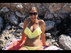 Μεγάλος πούτσος, Μελαχροινή, Χύσιμο, Συμπαθητική, Σκληρό, Πρώτου προσώπου, Δημόσιο, Ρουφώντας