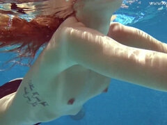 Bikini, Kvinna, Fetisch, Hårig, Hd, Pool, Solo, Tuttar