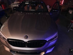 Gros seins, Sucer une bite, Voiture, Tir de sperme, En levrette, Faciale, Bâillonner, Pov