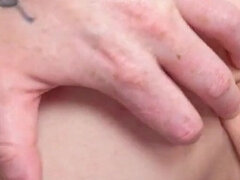 Amatör, Glasögon, Orgasm, Piercing, Solo, Stockings, Tatuering