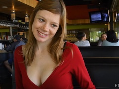 Dansing, Massasje, Onani, Orgasme, Offentlig, Alene, Leker, Upskirt