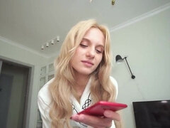 18 jaar, Grote lul, Grote mammen, Blond, Dichtbij, Voeten fetish, Gezichtspunt, Tiener
