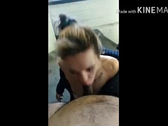 Amatör, Stor kuk, Avsugning, Offentlig, Skriker, Suger, Tatuering