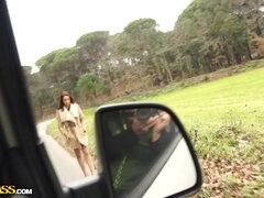 Brunetka, Obcasy, Pieniądze, Na wolnym powietrzu, Pończochy, Połknąć, Trójkąt