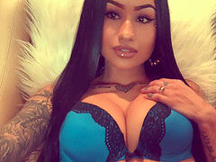 Brunetka, Ebenové, Homemade, Hotel, Lesbické, Spodná bielizeň, Teenka, Hračky