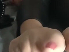 Enthousiasteling, Blond, Voeten, Voeten fetish, Handbeurt, Hakken, Nylonstof, Alleen