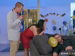 Arousing chunky whore Angela White filthy xxx clip