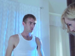 Blonde is defenseless in front of huge cock analyzing her