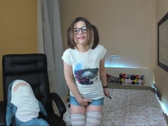 Brunett, Glasögon, Hd, Onani, Naturliga tuttar, Pigtails, Solo, Tuttar