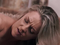 Røv, Babe, Stor røv, Store bryster, Lesbisk, Slikning, Mor jeg gerne vil kneppe, Strapon