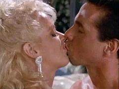 Monumentális dákó, Cumizás, Régebbi évjáratú pornó