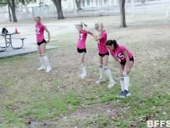 Blondynka, Twarzowy, Grupa, Latynoska, Orgazm, Pirsing, Punkt widzenia, Hiszpański