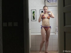 Arsch, Blondine, Behaart, Masturbation, Geschwollene nippel, Dusche